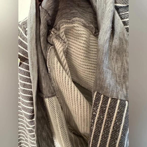 ANTHROPOLOGIE Saturday Sunday Gray Cowl Neck Drawstring Waist Mixed Pattern - Picture 9 of 11